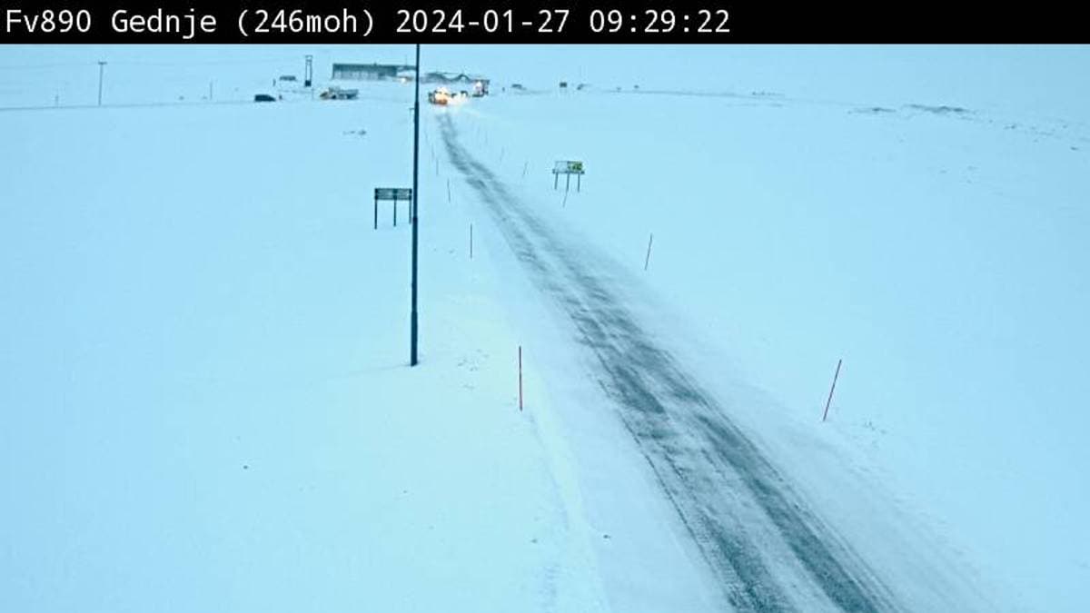 Kolonnekjøring flere steder i Finnmark – NRK Troms og Finnmark