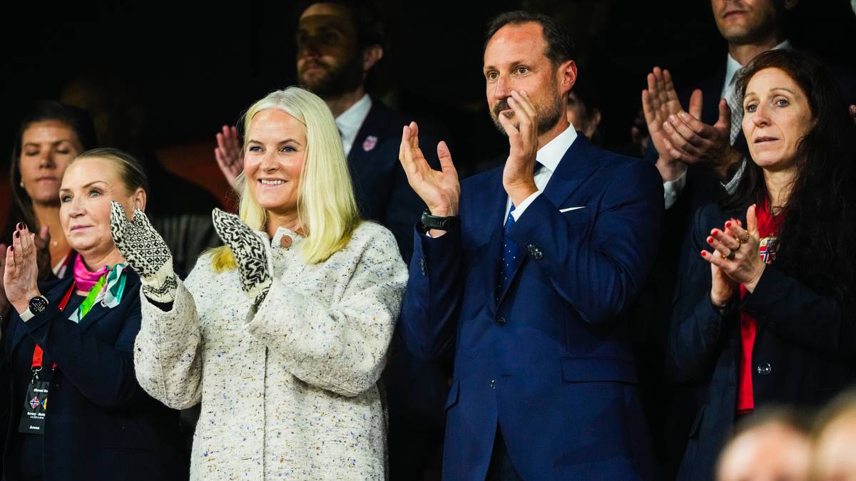 Kronprinsfamilien skal også se Ullevaal-kampen