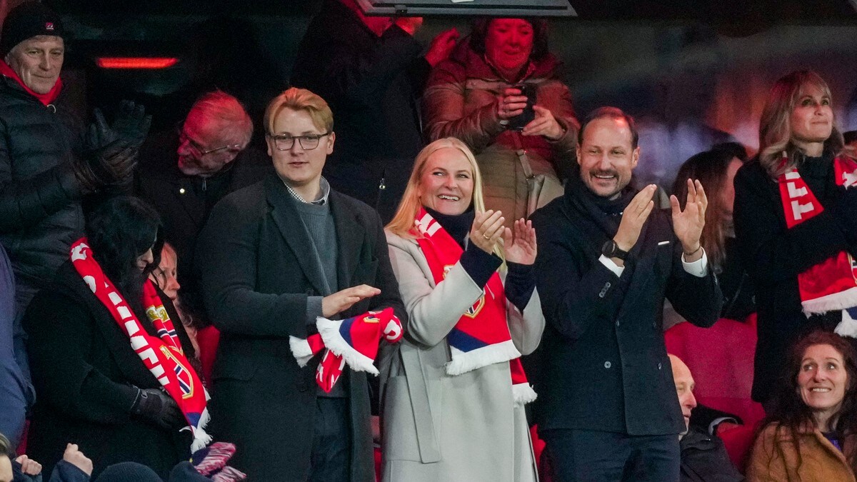 Landslaget får kongelig støtte i Milano