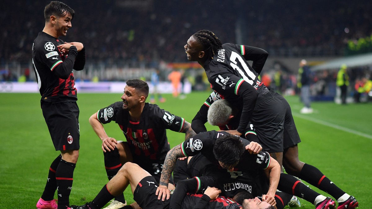 Kontringssterke Milan sikret seieren over et mannefalls-preget Napoli
