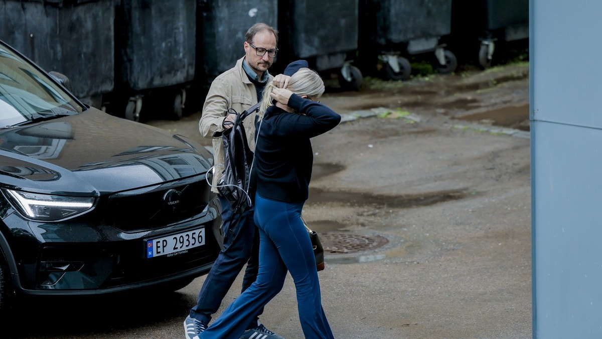 Kronprinsesse Mette-Marit er på Rikshospitalet