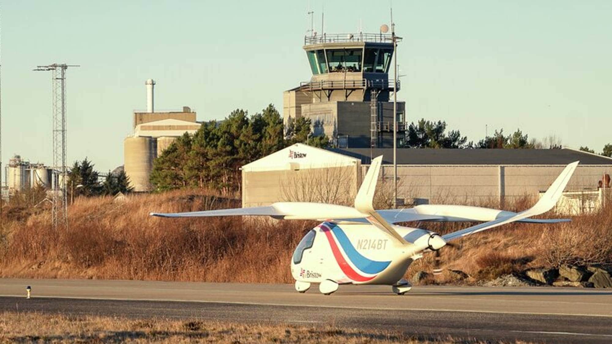 BETA ALIA, flyet som fløy testruter på Vestlandet høsten 2025, lander på Florø lufthamn