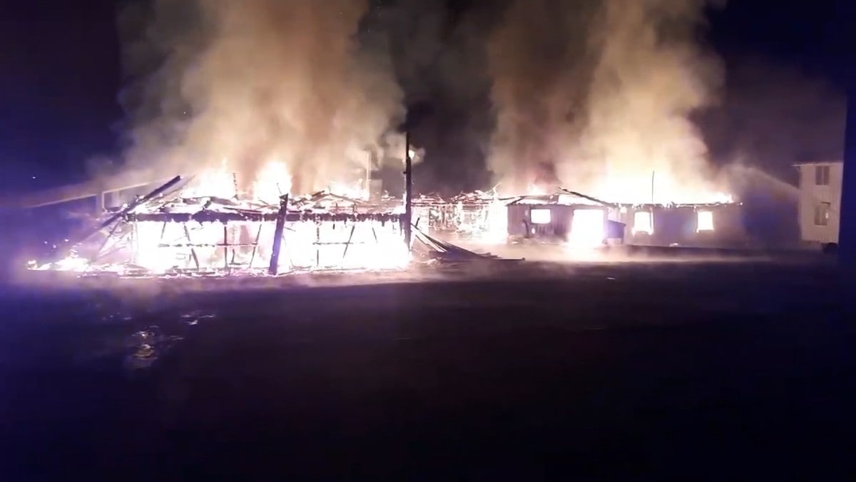 Flere hester brant inne i en gårdsbrann: – Fikk sjokk da jeg kom hjem