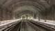 Bane NOR Bildet viser en tunnel med to parallelle togspor. Her skal togene passere hverandre og kjøre mellom ny og gammel tunnel på sikt