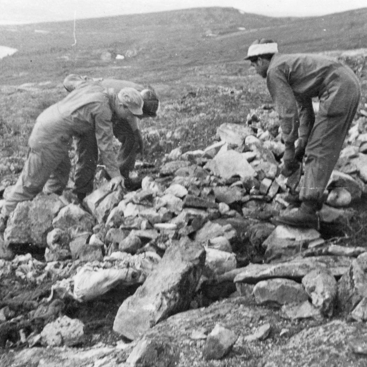 Den steinsatte grava på fjellet