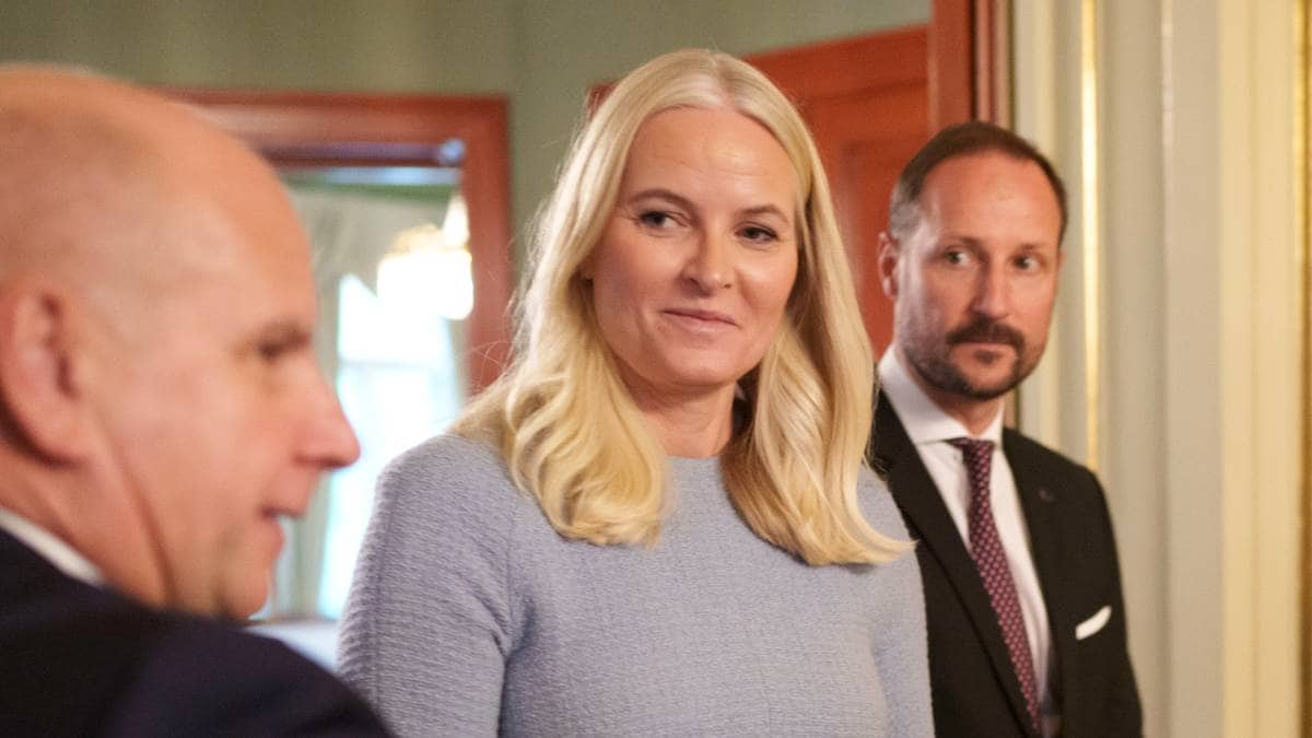 VG: Hoffet varslet Mette-Marit om mulig pågripelse