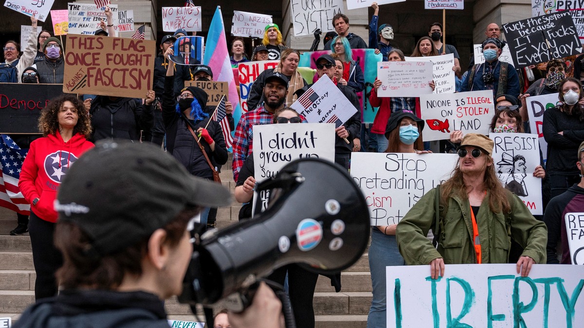 Demonstranter protesterer over hele USA:– Et angrep på demokratiet