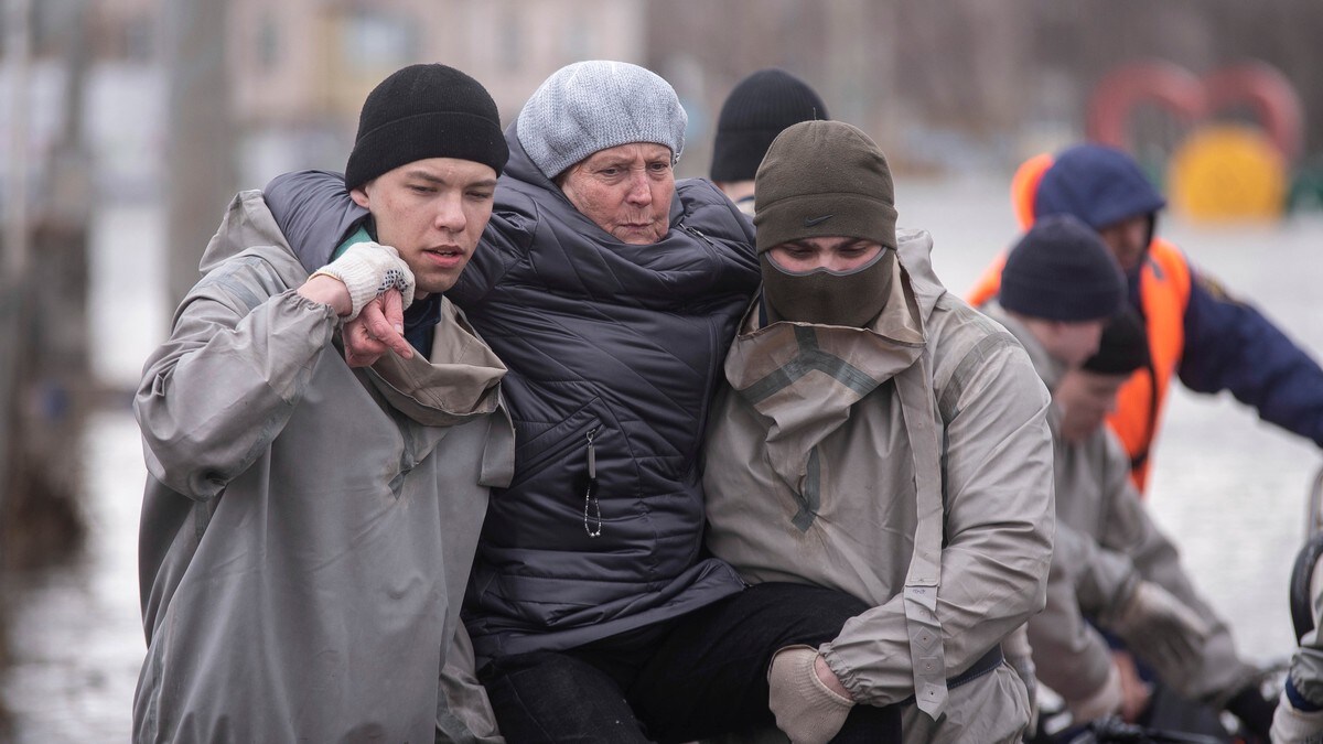 Sjeldan demonstrasjon etter storflaum i Russland