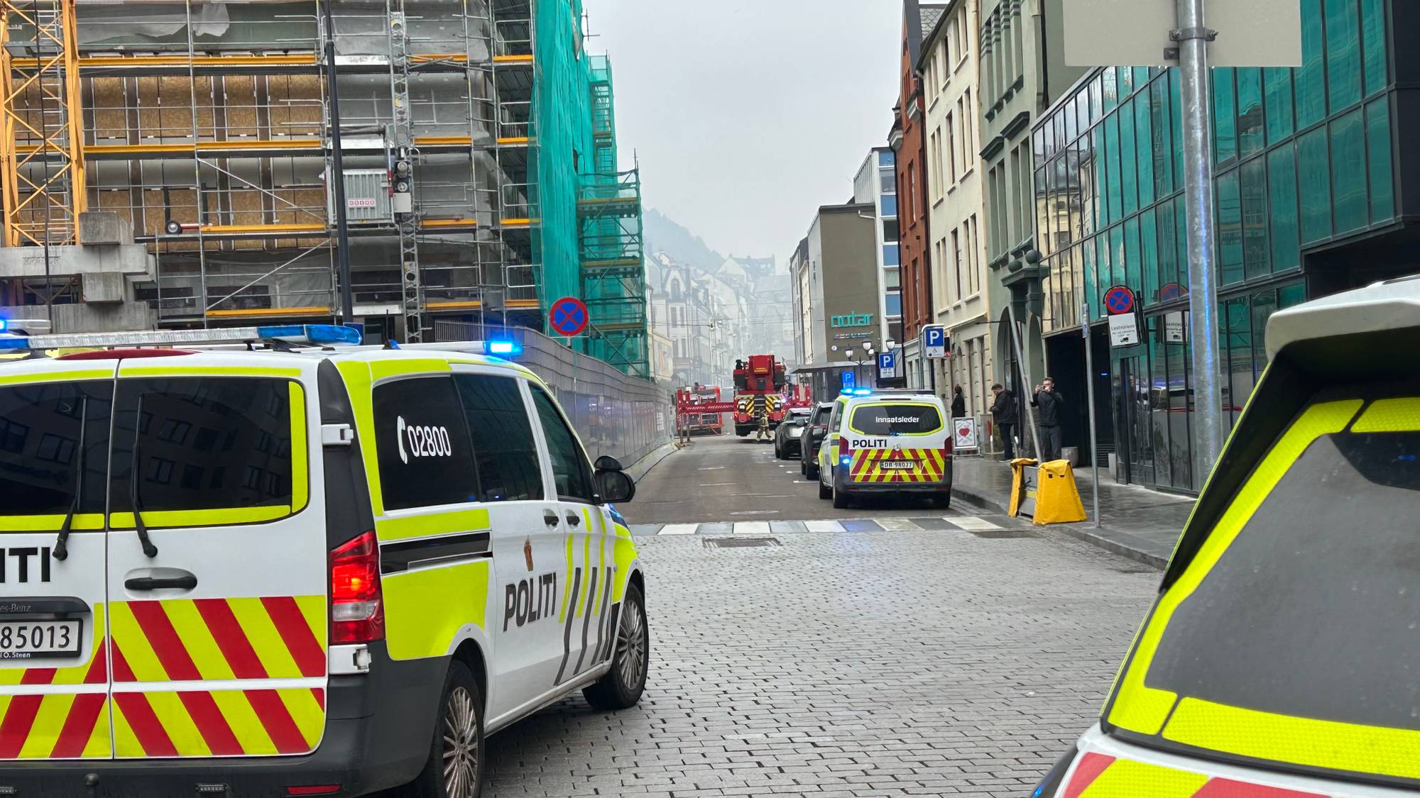 Brann midt i Ålesund sentrum 