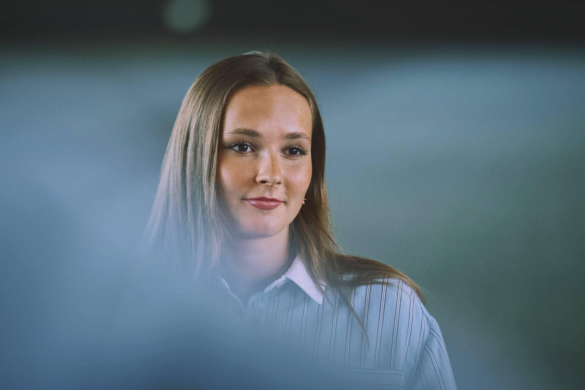 Prinsesse Ingrid Alexandra sitter i et rom på Universitetet i Sydney under et intervju med NRK