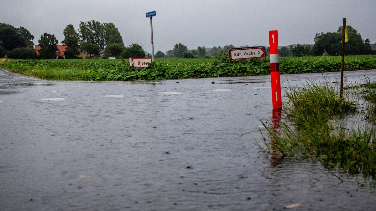 Varsler våt natt og våt tirsdag i Danmark