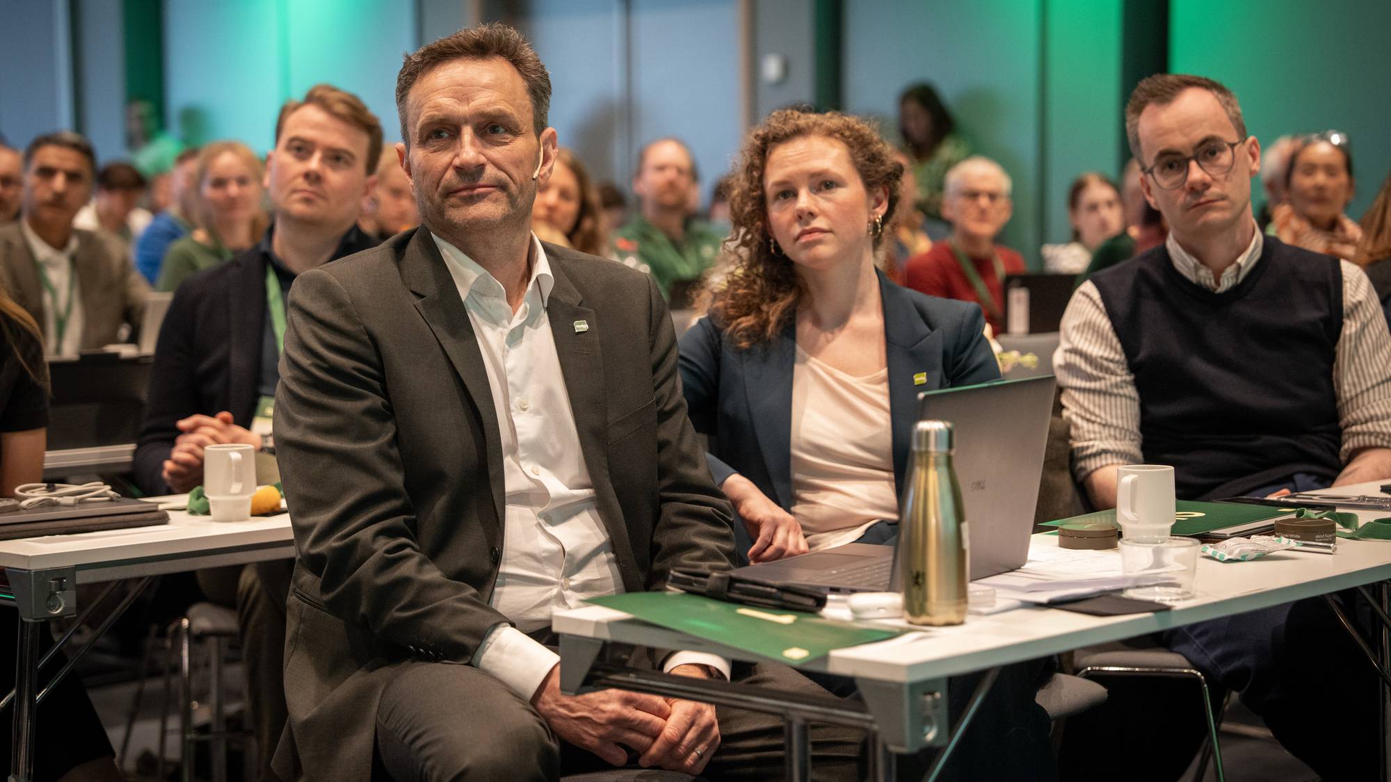 Arild Hermstad vil sitte ned med alle partilederne for å finne tilbake til samarbeidet.