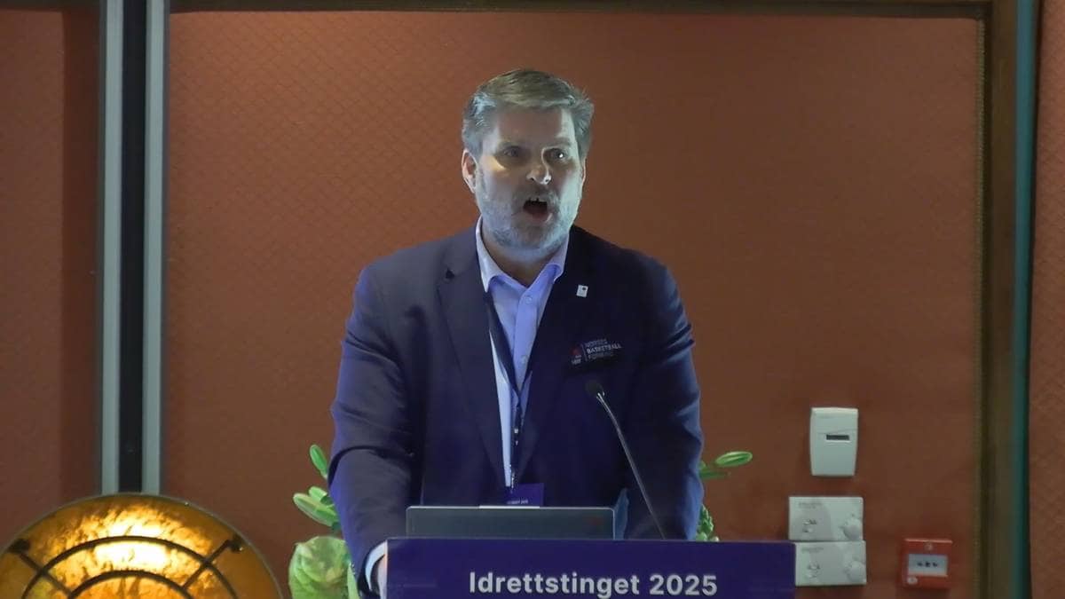 Ba idretten våkne i harmdirrende tale: – Det er vår fordømte plikt