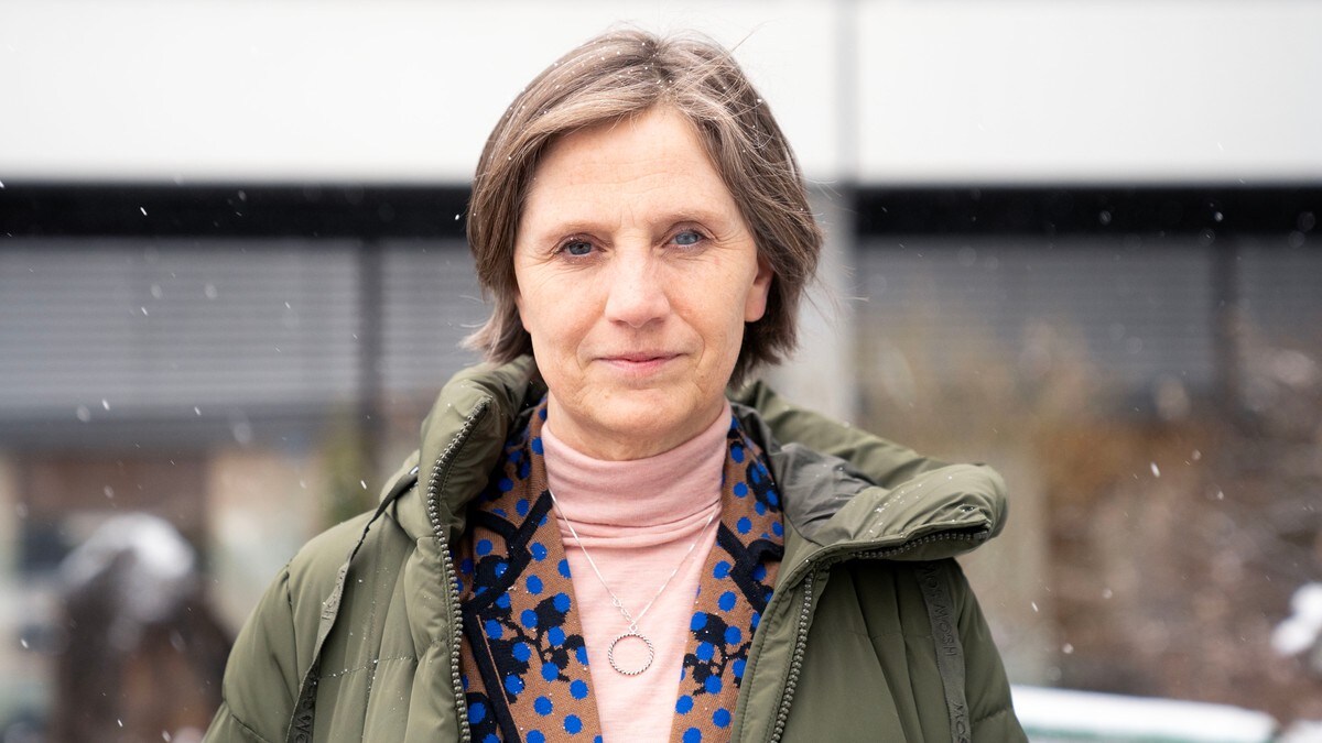 Regjeringen jobber med aldersgrense på sosiale medier