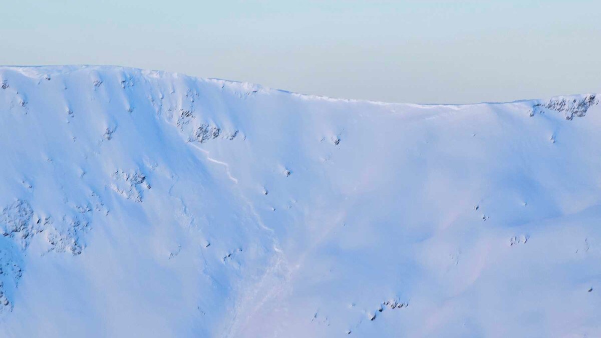 Betydelig snøskredfare søndag: – Mange skred løst ut av skiløpere