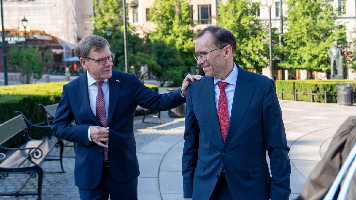 Tysk utenriksminister om våpen til Ukraina: – Ikke en jobb som gjøres på én eller to dager