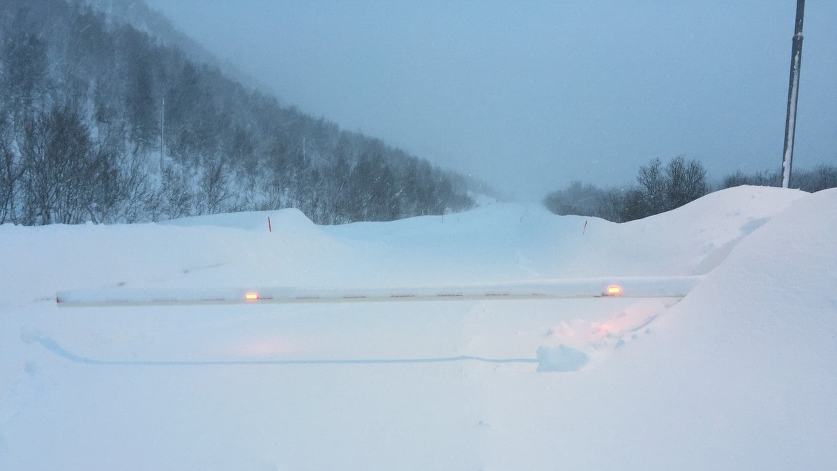 E6 Sennalandet åpen igjen – Flere biler involvert i ulykke