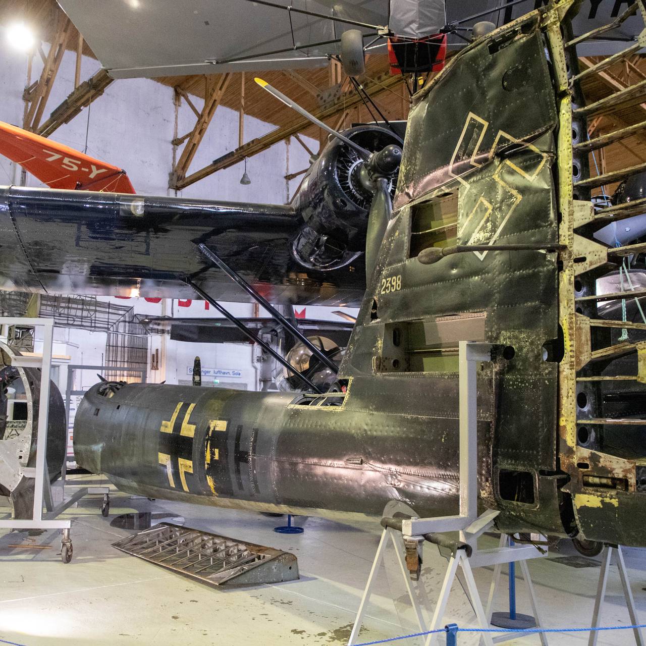 Deler av flyet står nå utstilt på Flyhistorisk museum i Sola.