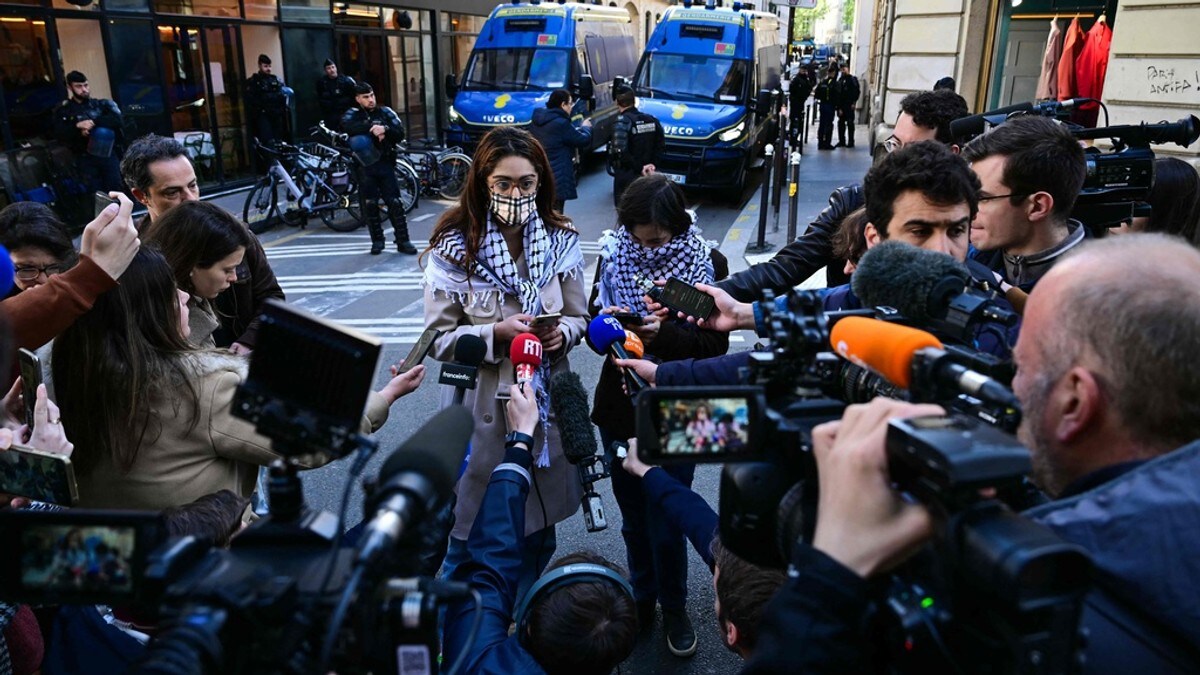Politiet fjerner studenter fra universitet i Paris
