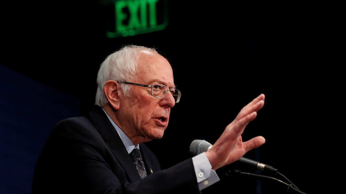 Bernie Sanders fortsetter til tross for sviende nederlag  