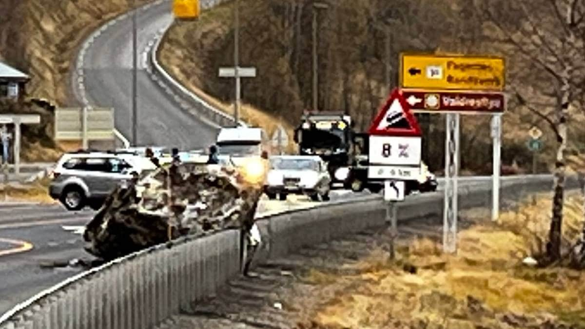 Large Stone Causes Road Closure on National Highway 15, Now Reopened