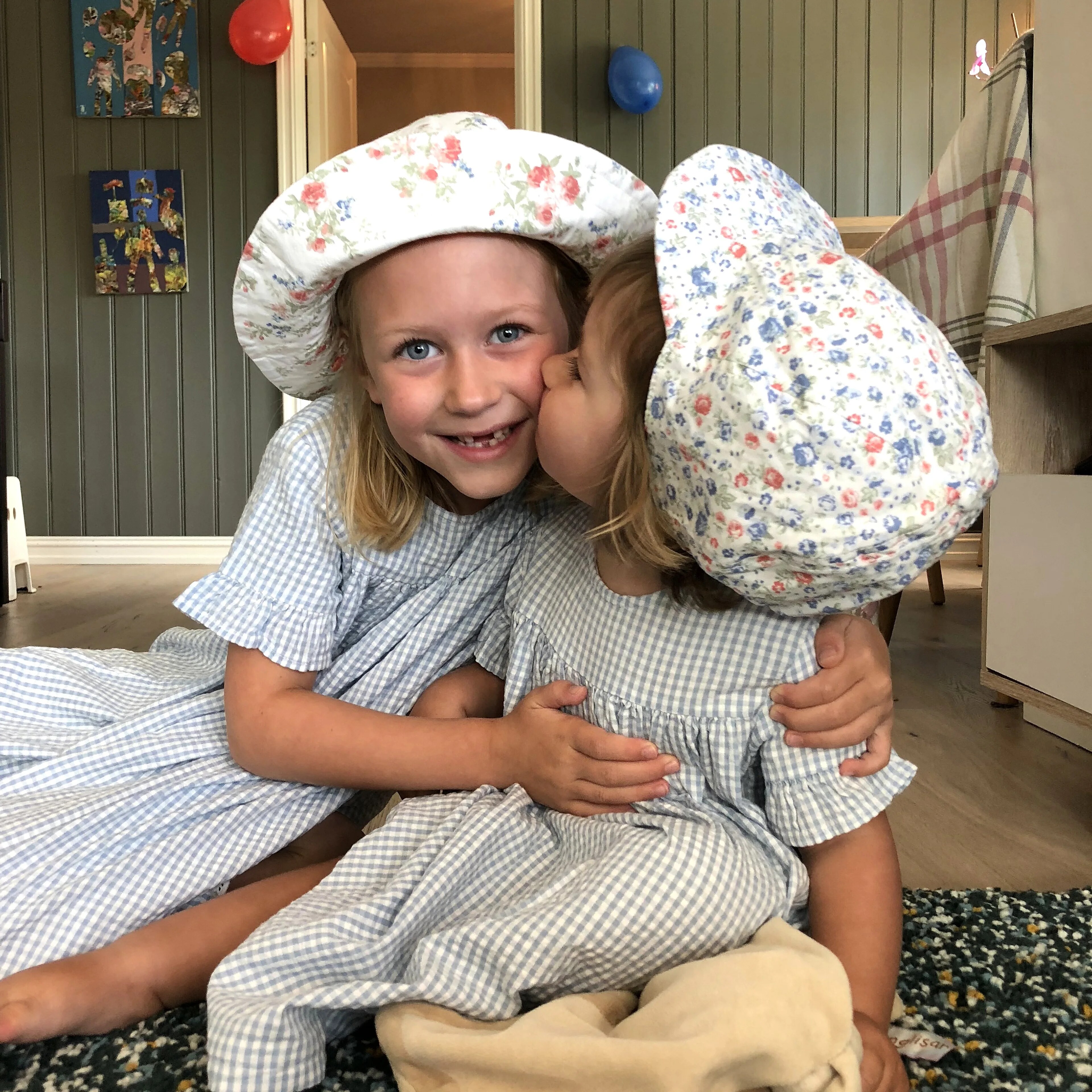 kyss på kinnet