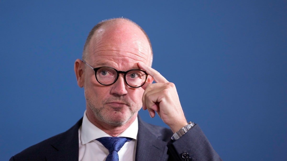 NHO tilbyr sluttpakker til ansatte for å kutte kostnader