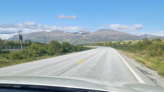 Delte ut over 100 bøter på E6 – 17 mista førarkortet