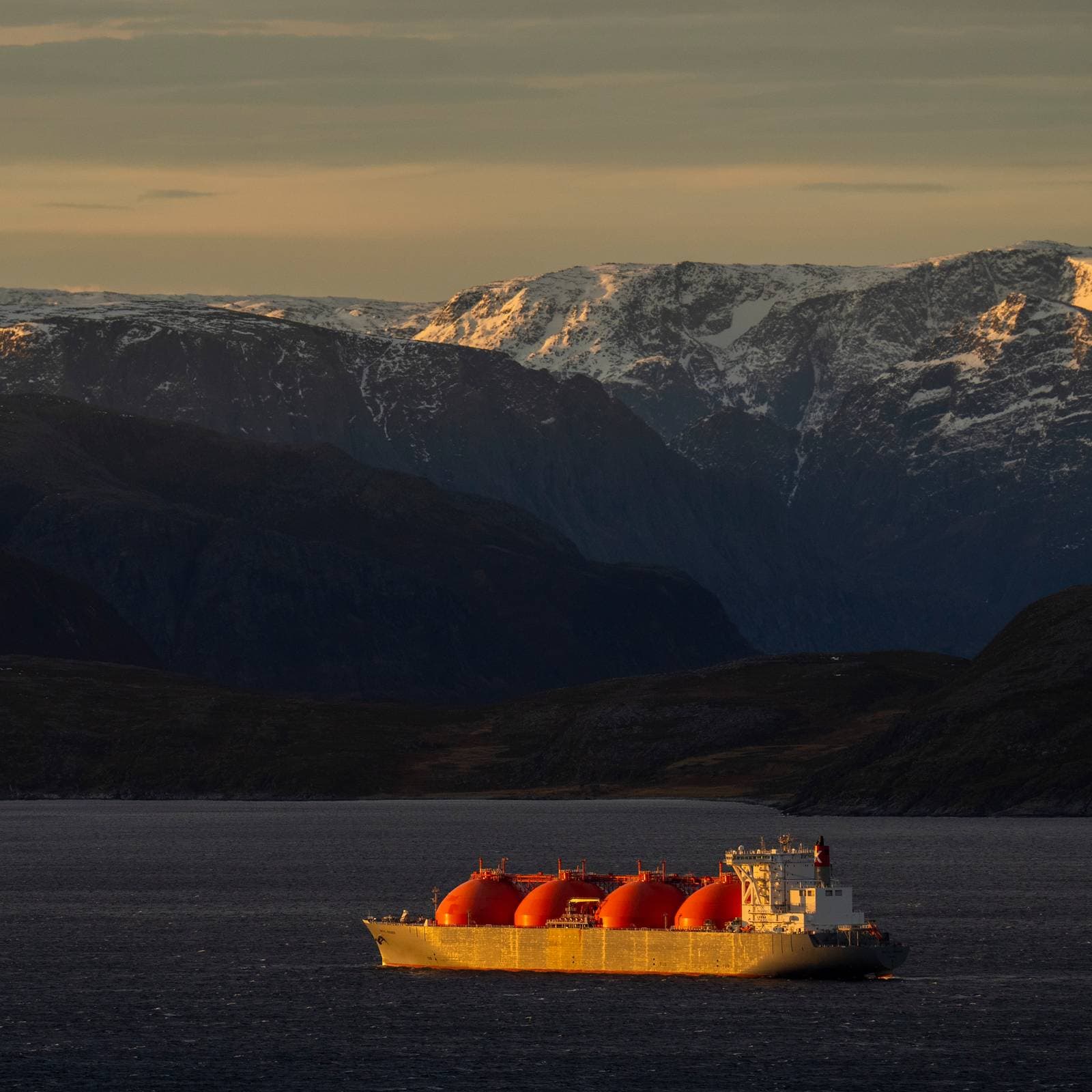 Lng Skip I Kø For å Få Levert Gass Til Europa Nrk Urix Utenriksnyheter Og Dokumentarer 