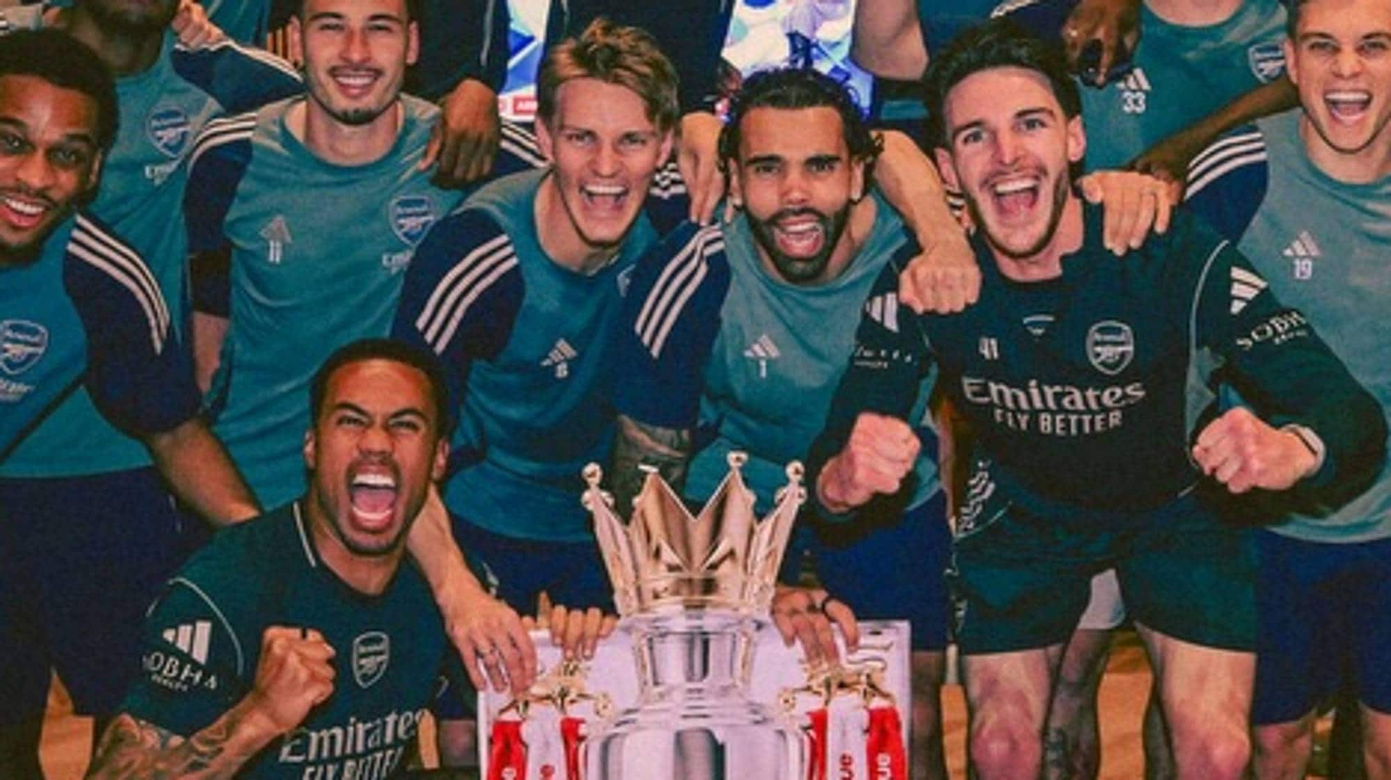Martin Ødegaard la natt til onsdag ut dette bildet fra feiringen på Instagram