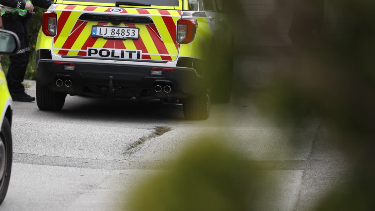 Mann frakta til sjukehus etter alvorleg valdshending i Stavanger