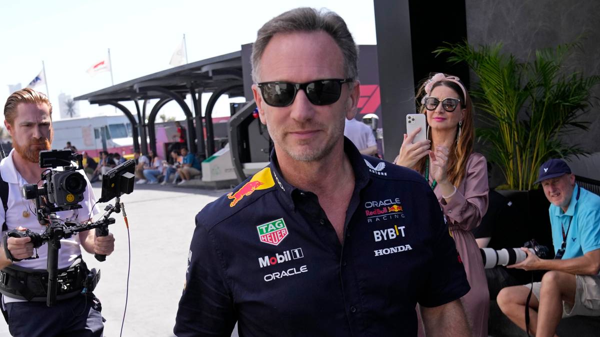 Red Bull-sjefen har fått sparken