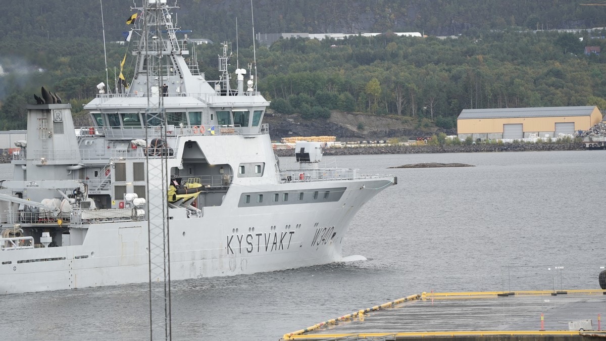 Båt funnen tom – held fram søk etter fisketuristar
