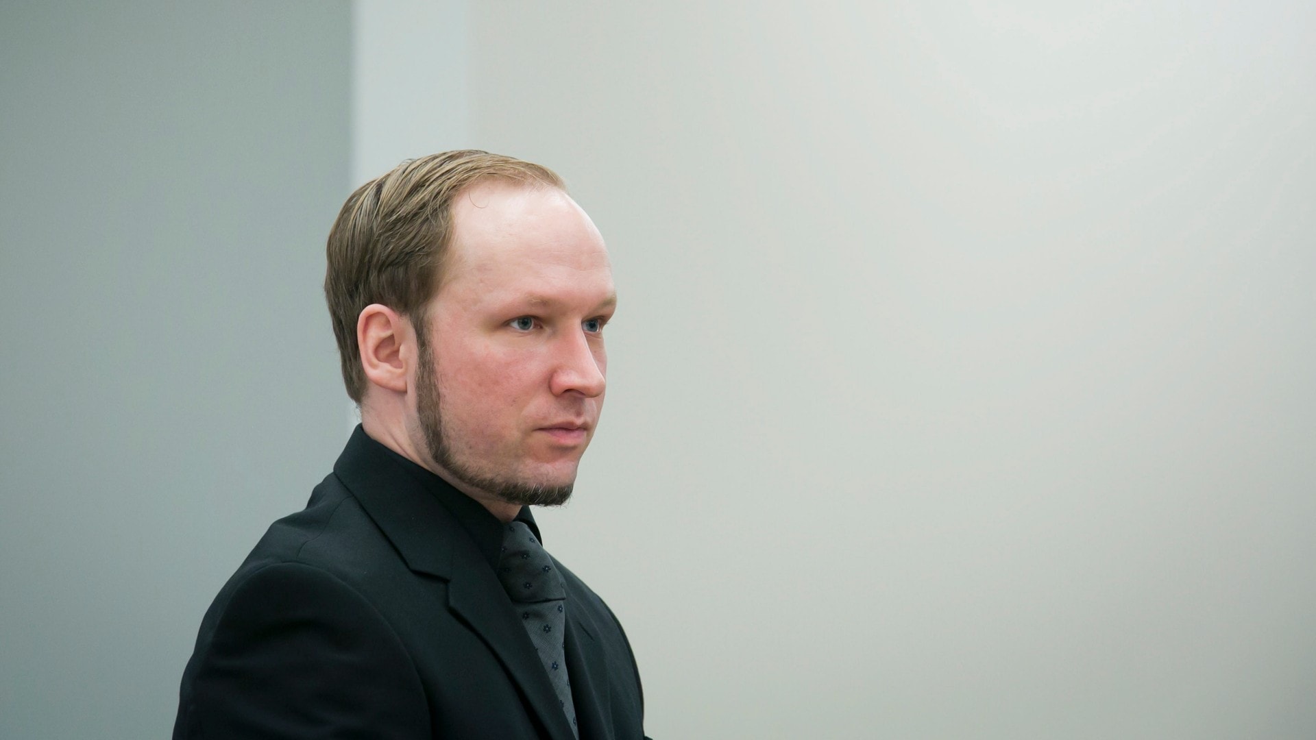 Flertallet vil ha Breivik i fengsel - 22. juli 2011 ...