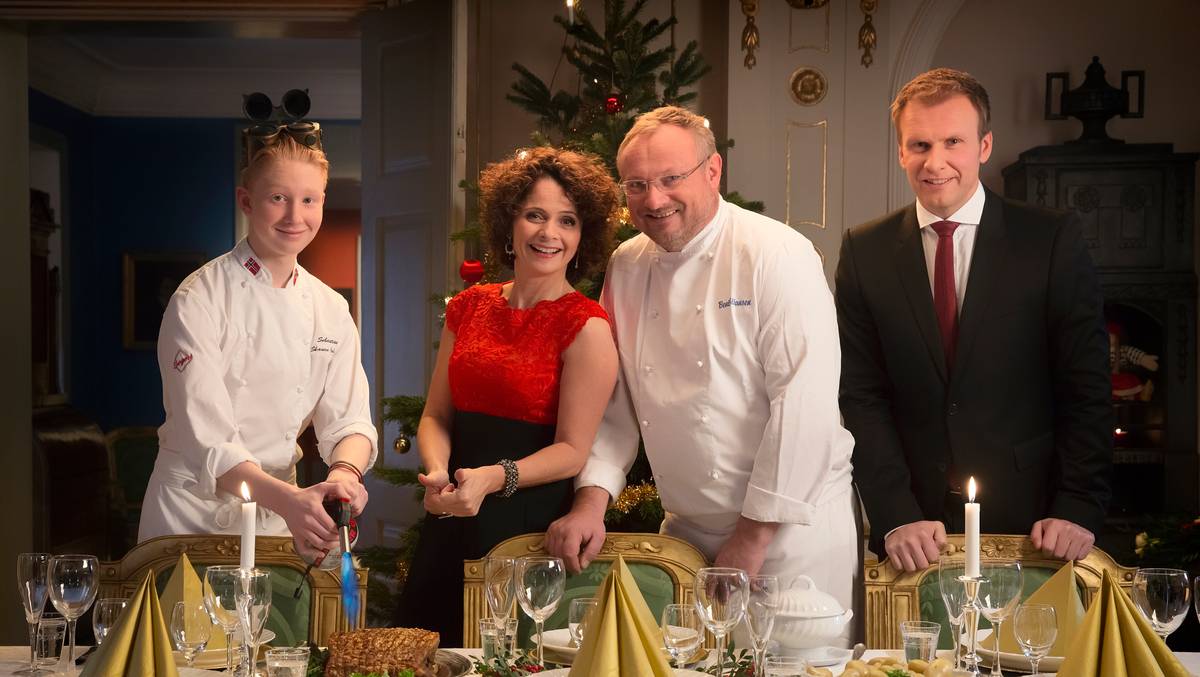 Nadia Hasnaoui og Atle Bjurstrøm leder