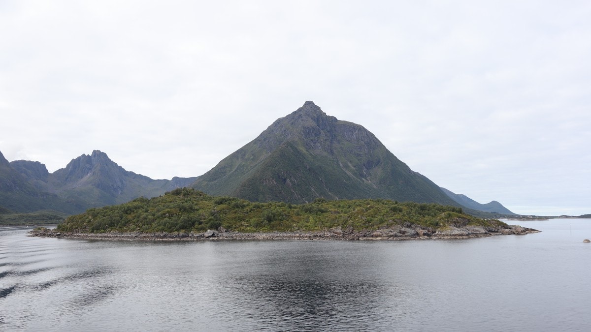 Hadsel styrer mot Robek