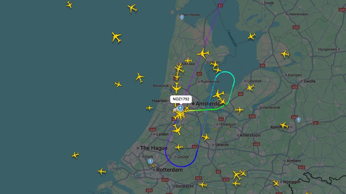 Norwegian-fly måtte sikkerhetslande etter rar lukt