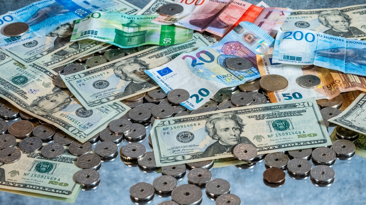 Dollaren under 10 kroner
