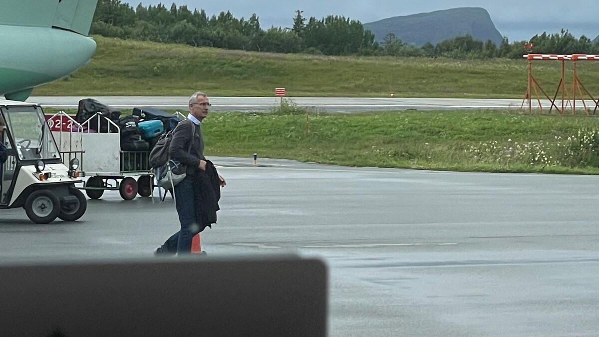 Her er Nato-sjefen på vei til Trænafestivalen: – Han er nesten litt rockestjerne