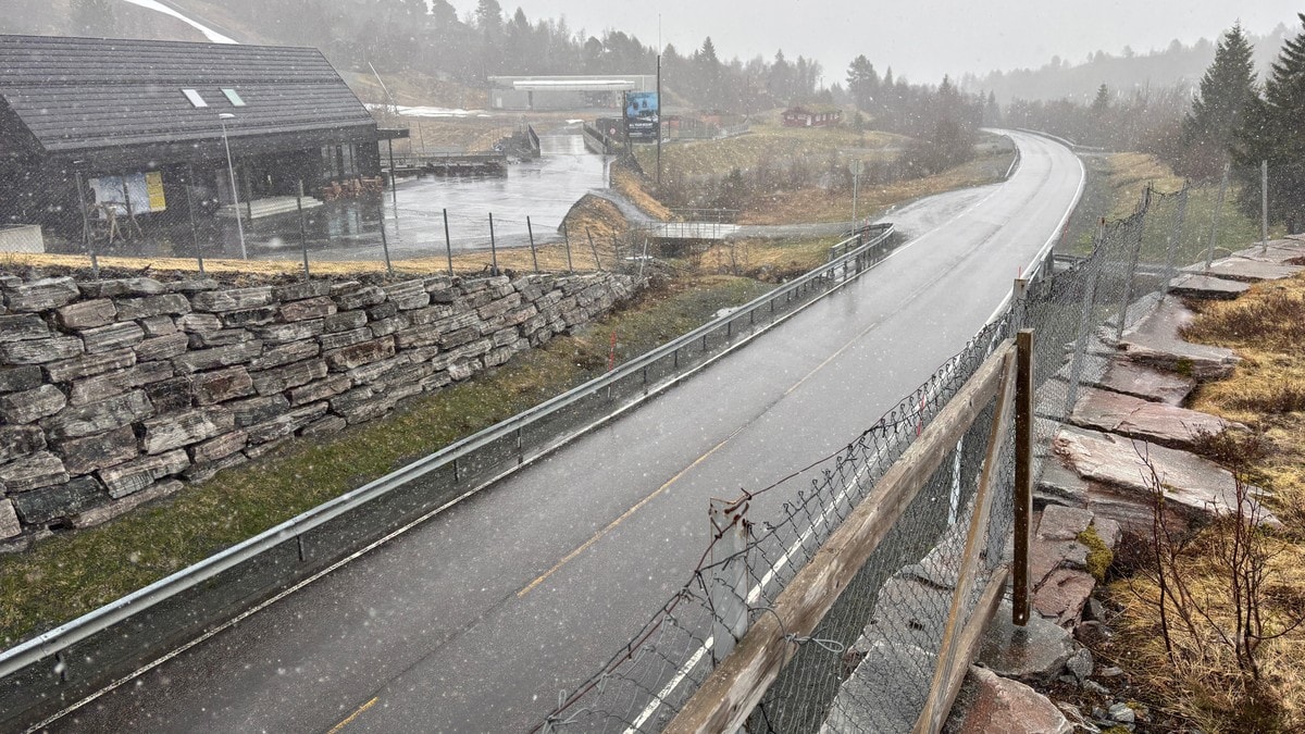 Ver obs om du har bytta til sommardekk – fare for snø i Midt-Noreg