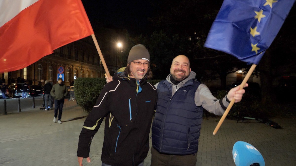 Valjubel i Warszawa: – Først blei vi kvitt kommunistane, no blir vi kvitt autokratane
