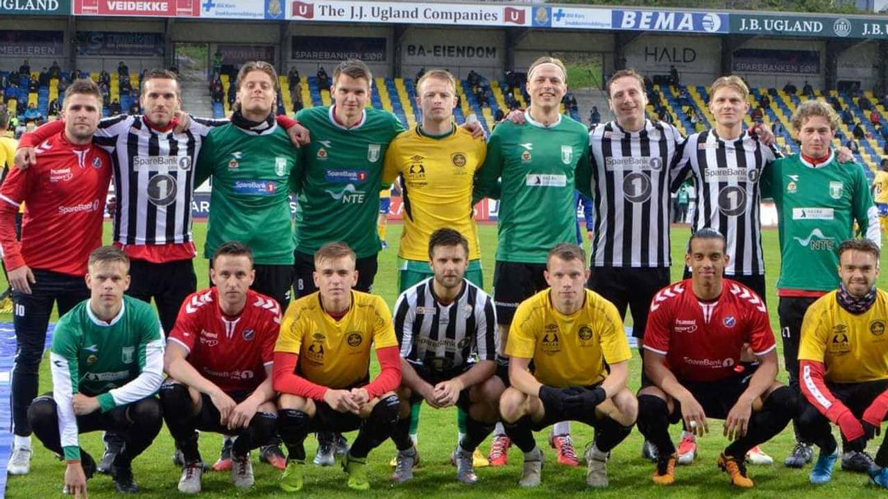 Stjørdals/Blink lagbilde før kampen mot Jerv 25. mai.