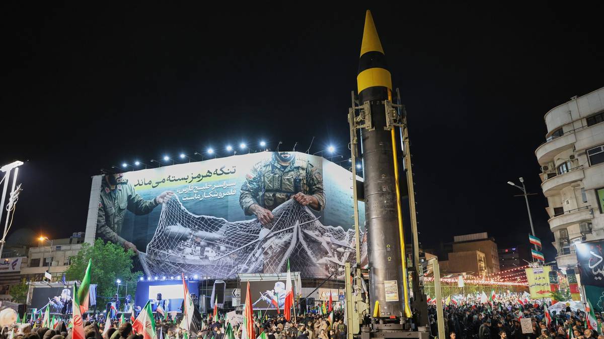 Trump gir Iran milliarder for å avslutte krigen han startet