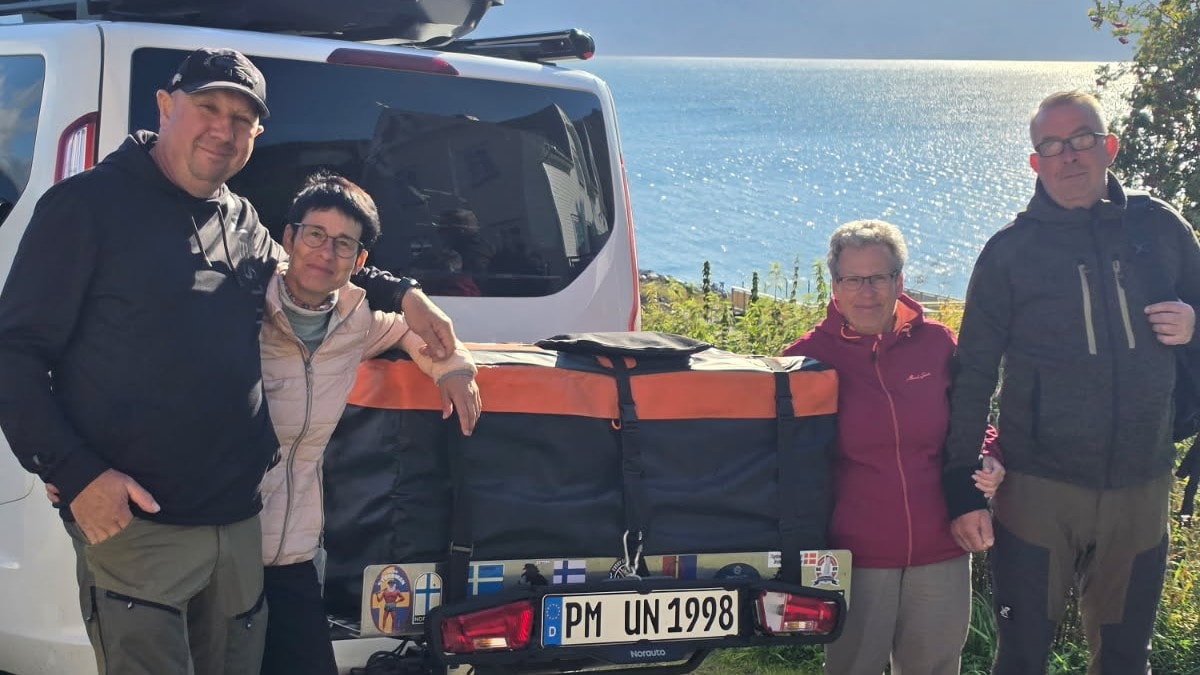Tyske turister innesperret på Dyrøya på fjerde døgnet: – Hadde aldri forestilt oss dette