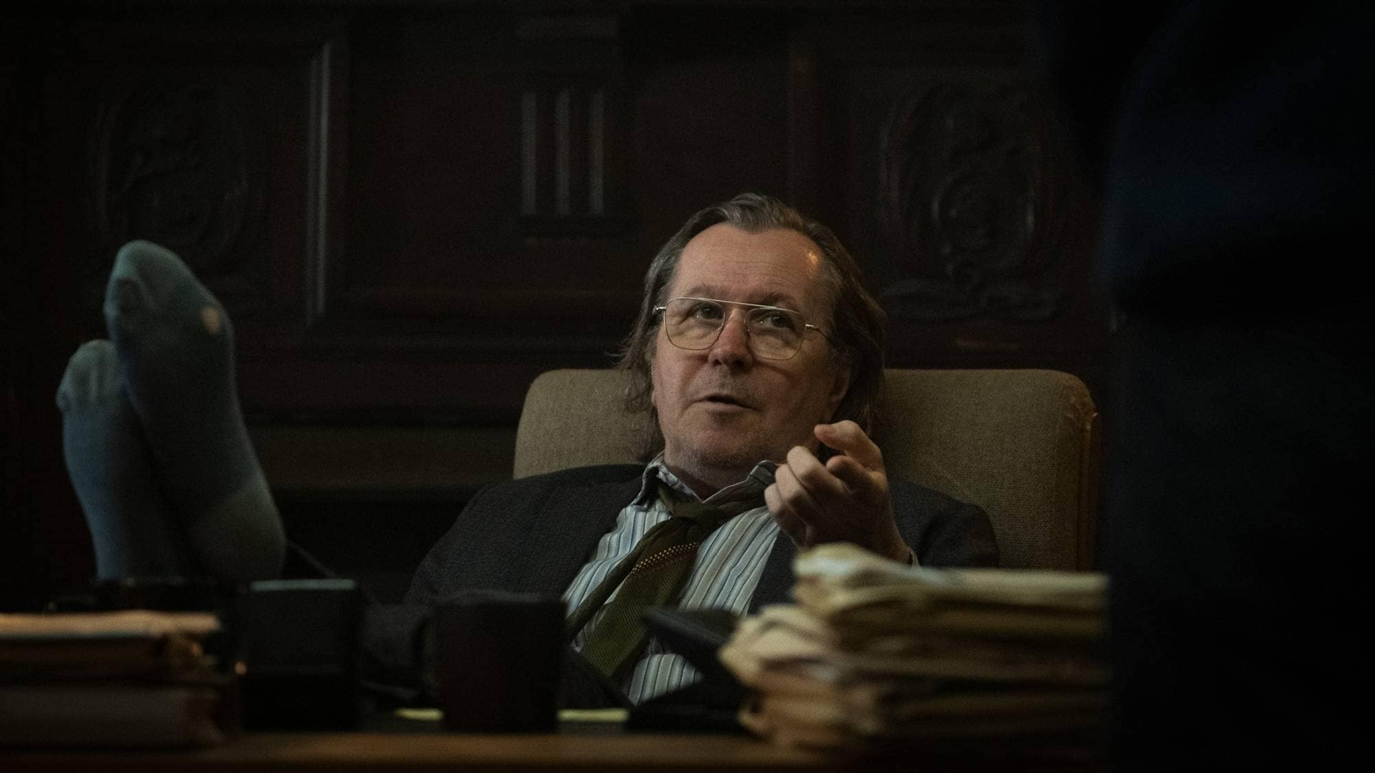 Медленные лошади сериал 2022 постер. Кристин скотт томас в медленных лошадях. Альфи олдман 2022. Кристин скотт томас в медленных лошадях. Розалинд элизар.