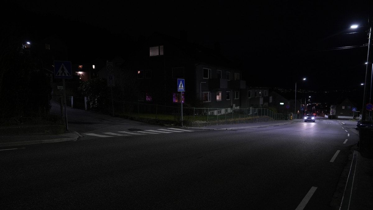 Mindreårige jenter fraktet til sykehus etter elsparkesykkel-ulykke