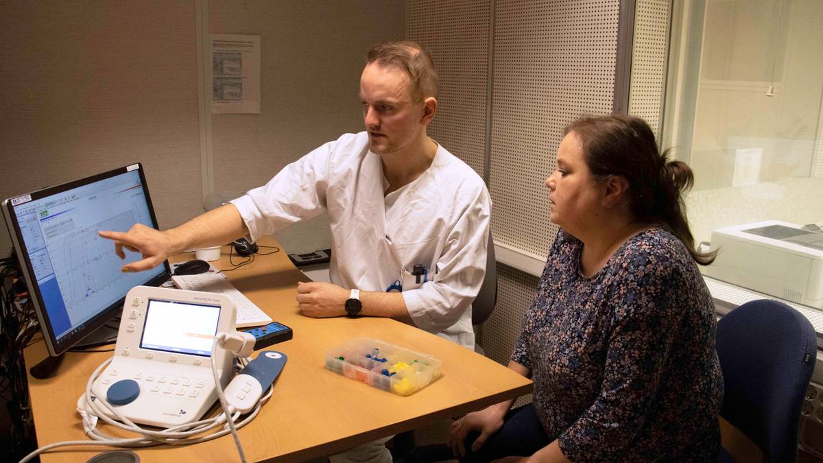 La carenza di audiologi rende difficile esaminare l’udito e gli apparecchi acustici – NRK Vestland