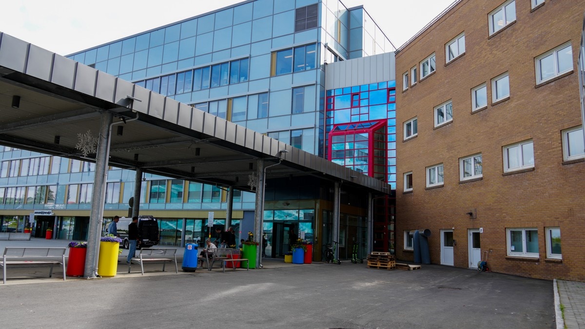 55 utskrivningsklare pasienter venter på å dra hjem: – Situasjonen er uholdbar