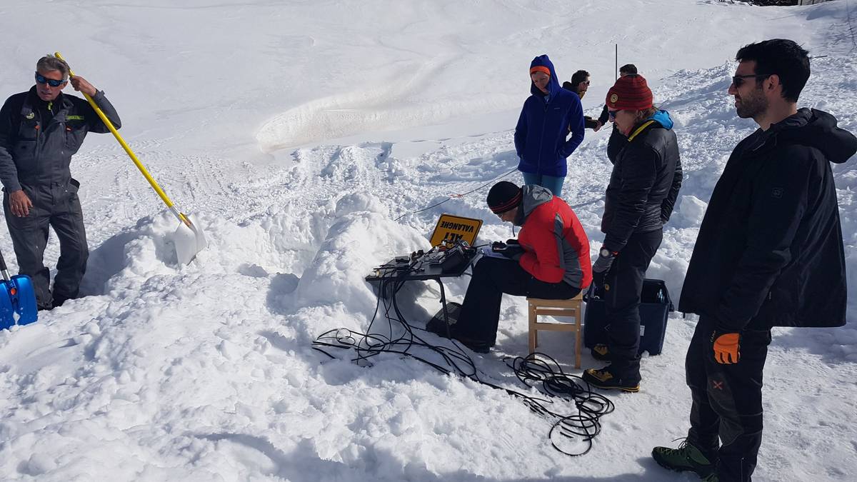 Forskar på snøskred: – Enkle grep aukar sjansen for overleving kraftig