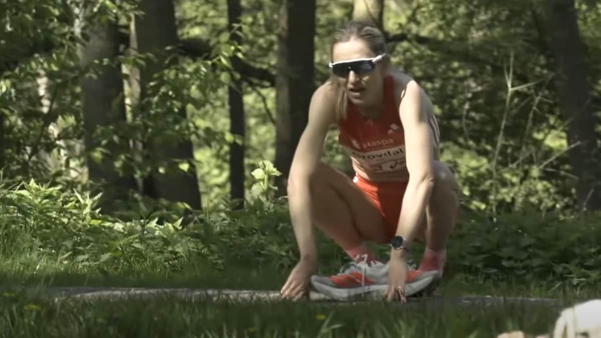 Jaktet norsk rekord – her sitter Grøvdal i maraton-debuten